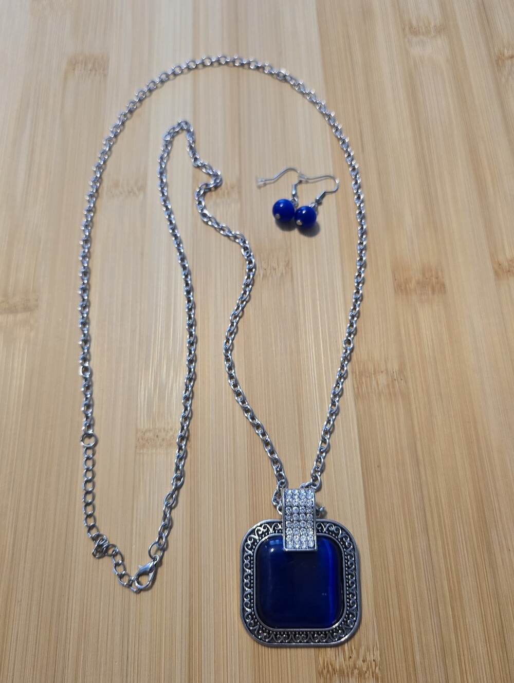 đđą Effervescent Elegance Blue Cats Eye Rhinestone Square Pendant Necklace Set